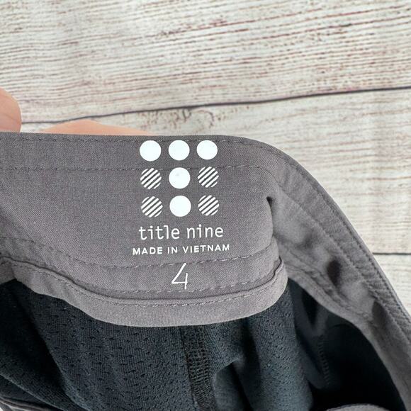 Title‎ Nine Swingtastic Skort Women's Size 4 Gray Performance Athletic - Picture 10 of 14